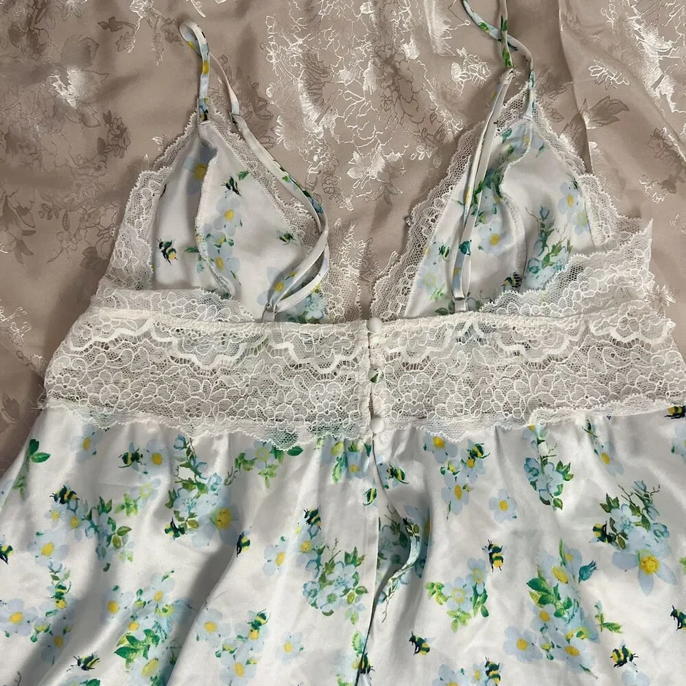 Victoria's Secret Bumblebee Lounge Set White Satin Green Flowers Lingerie Size M